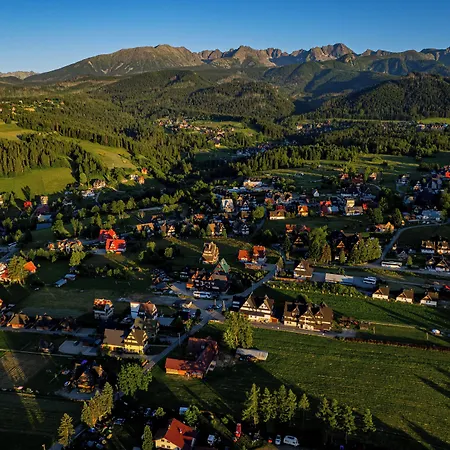 Гостевой дом Grand Podhale Resort&spa - Jacuzzi Z Mozliwoscia Rezerwacji Na Wylacznosc - Widok Na Tatry 3*
