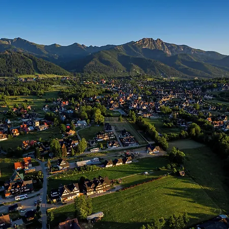 Гостевой дом Grand Podhale Resort&spa - Jacuzzi Z Mozliwoscia Rezerwacji Na Wylacznosc - Widok Na Tatry 3*
